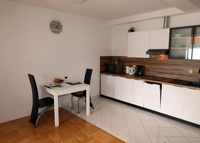Villa Tiha Sea Beach Apartments