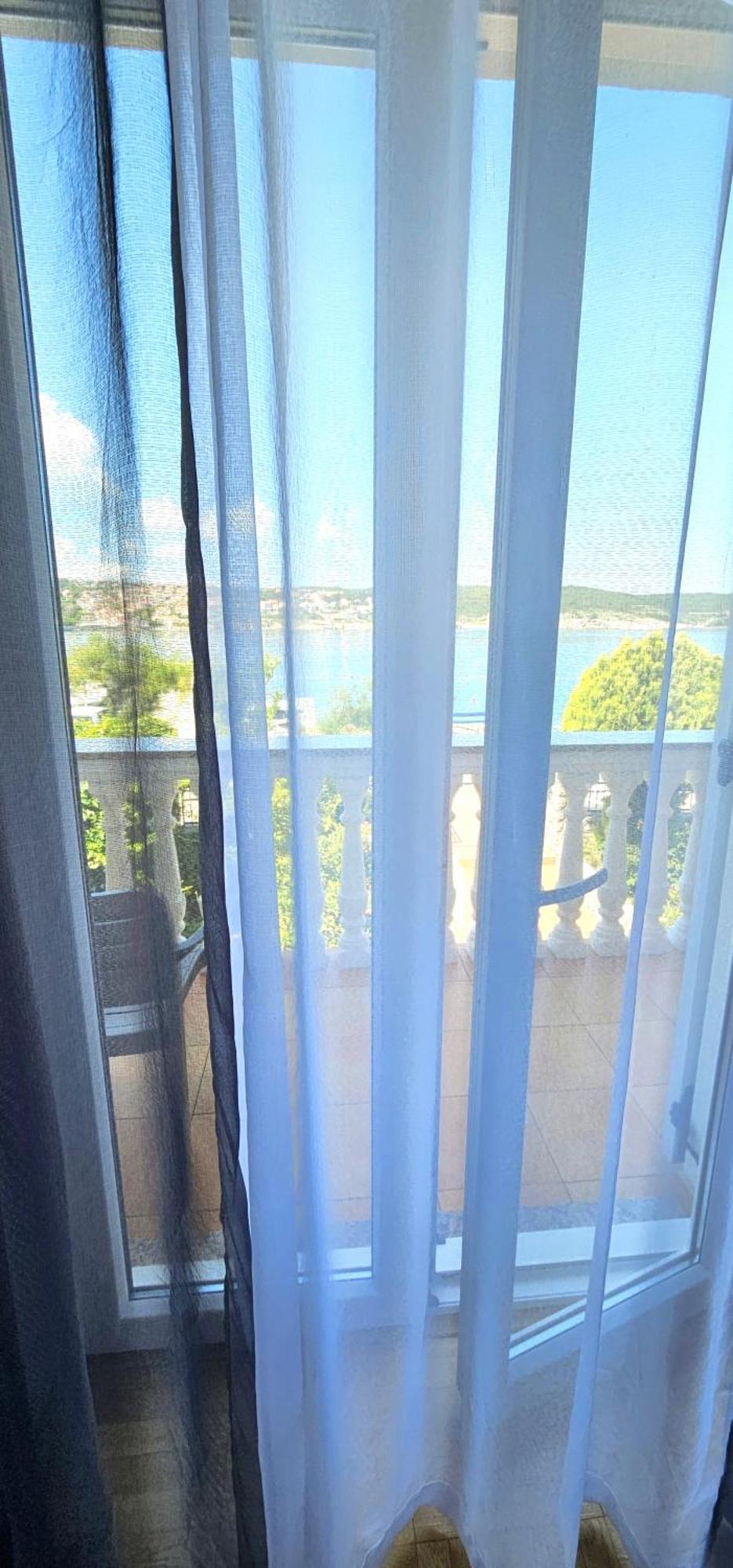 Tiha Sea *