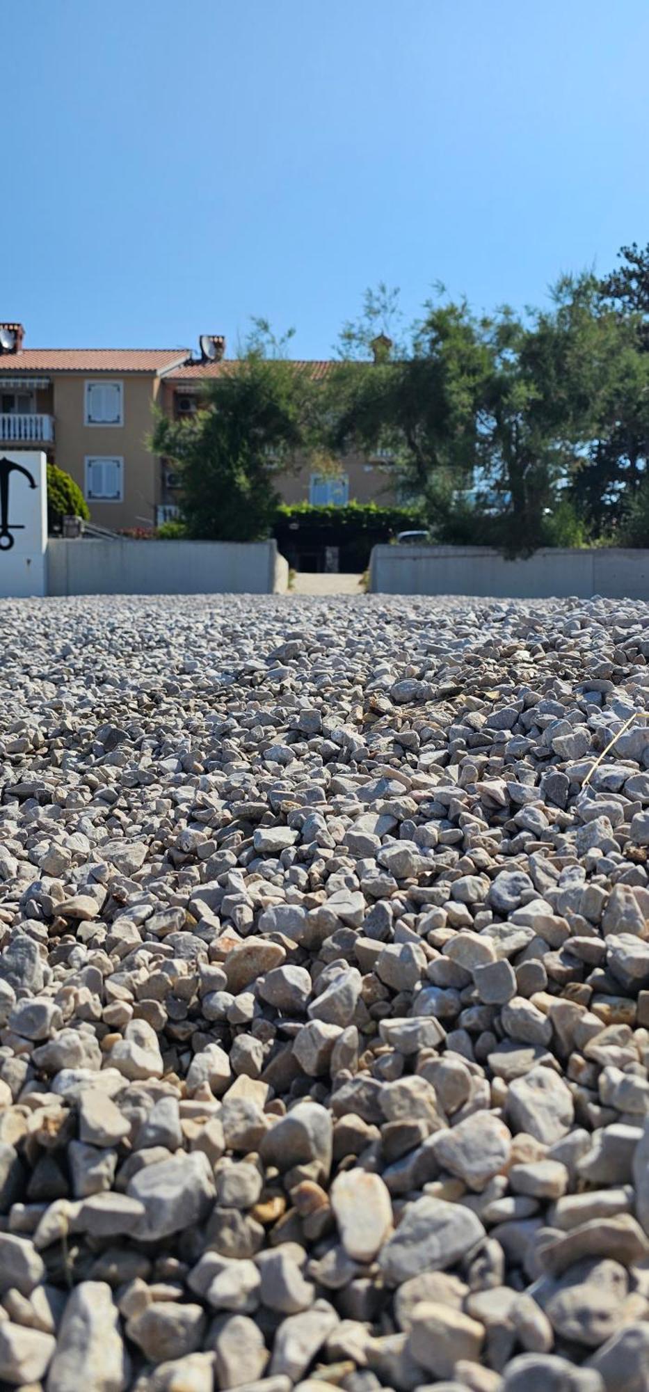 Tiha Sea *