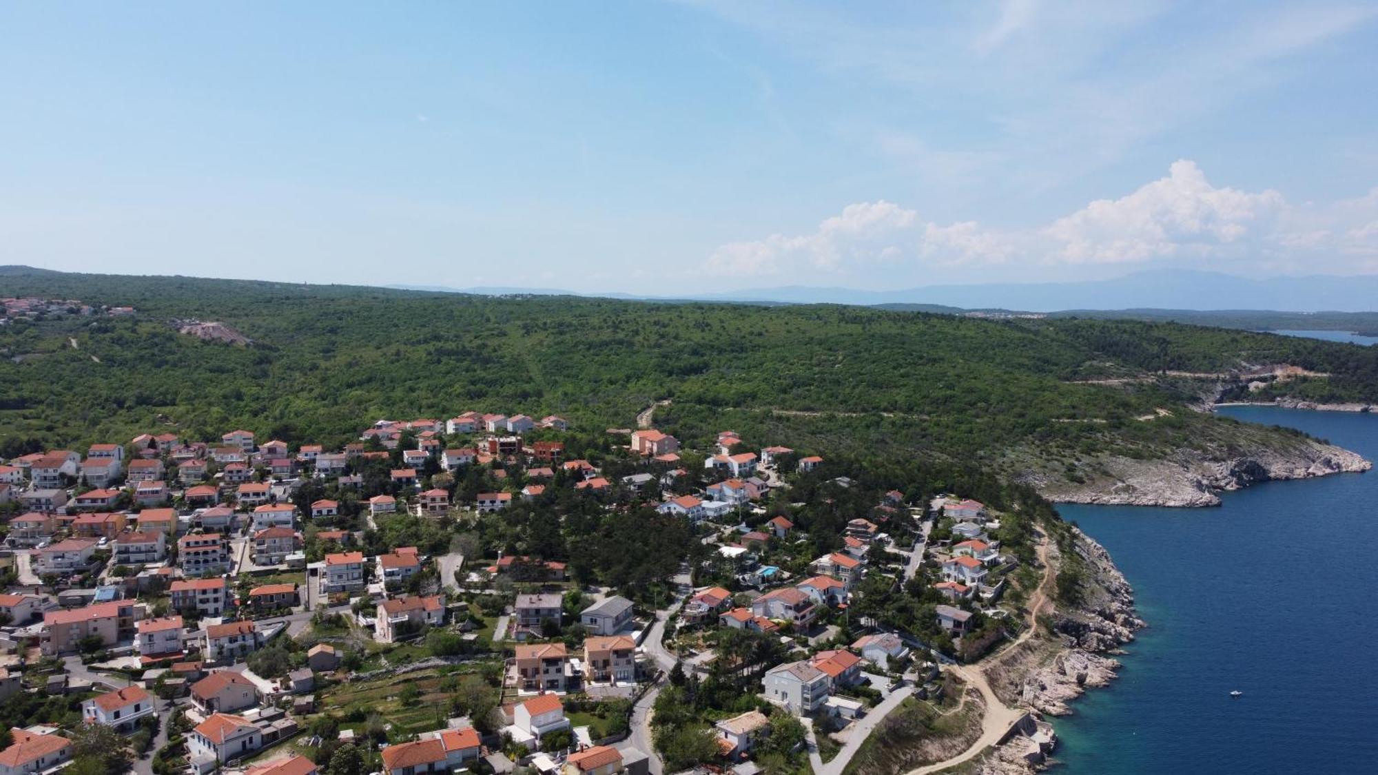 Tiha Sea