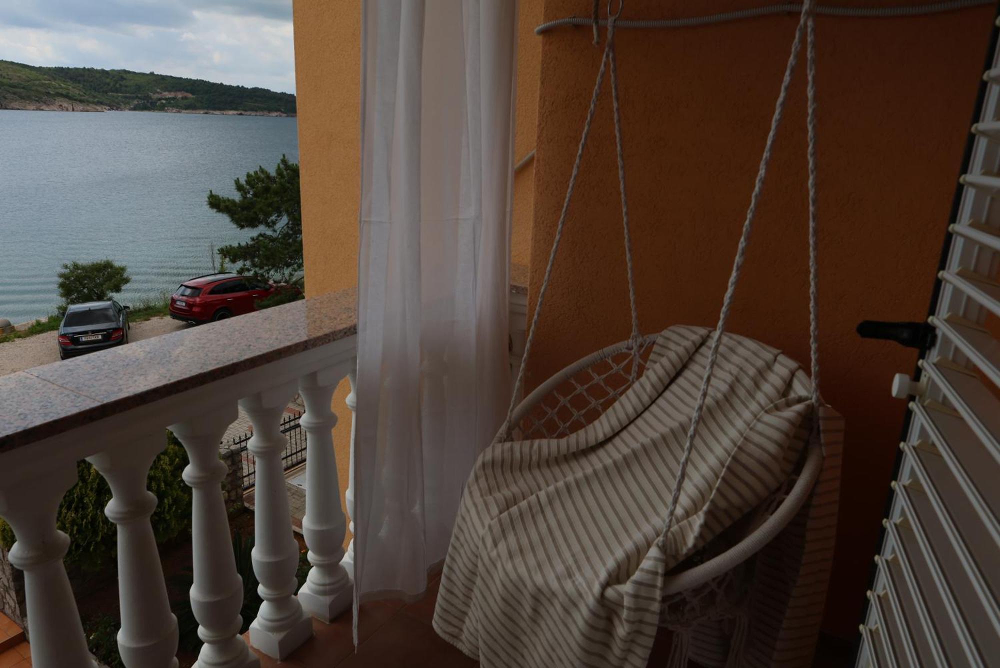 Tiha Sea Apartament Šilo