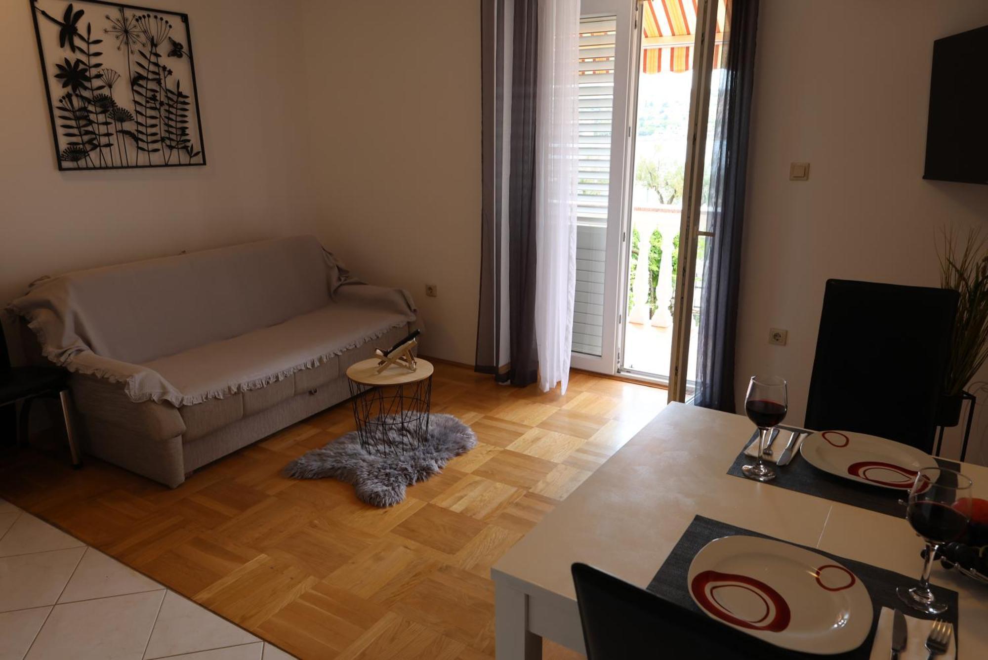 Apartament Tiha Sea