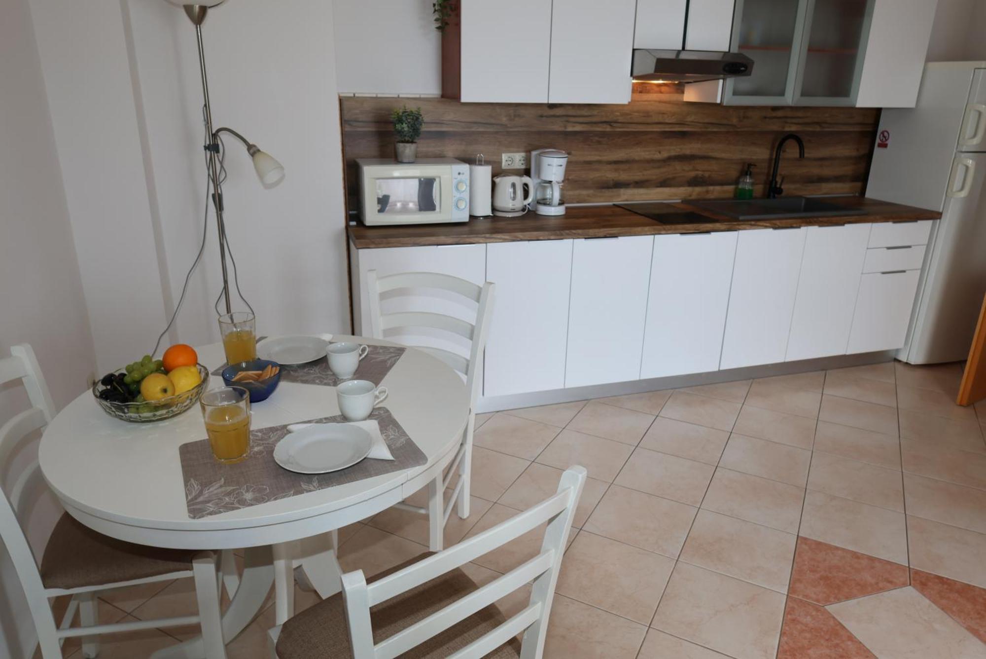 Tiha Sea Apartament Šilo