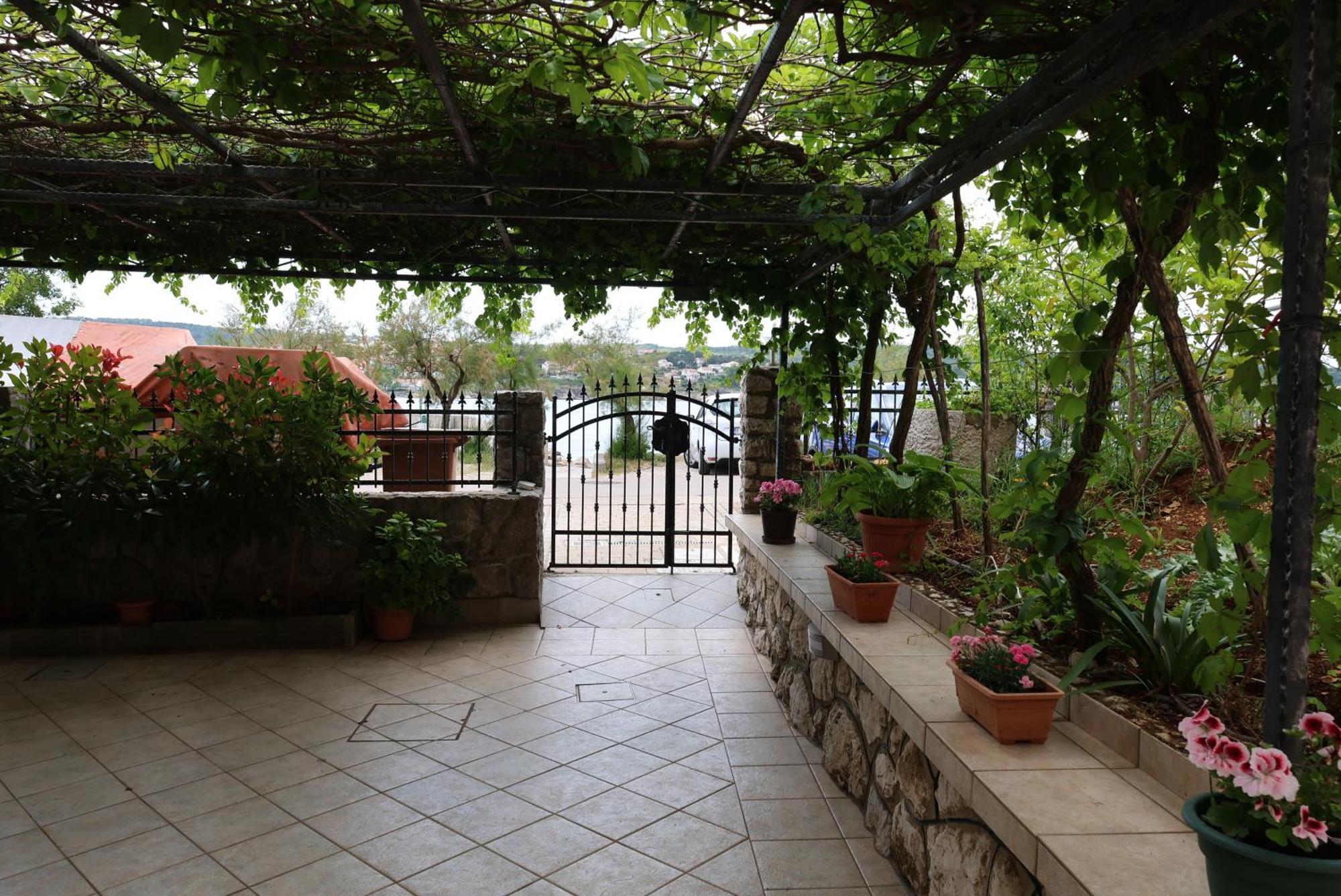Apartament Tiha Sea *